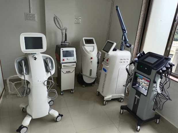Advanced US and European aesthetic laser platforms at Advance Cosmo Care